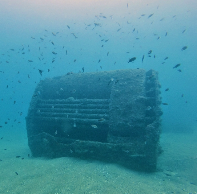 10.v.3. byron shipwreck
